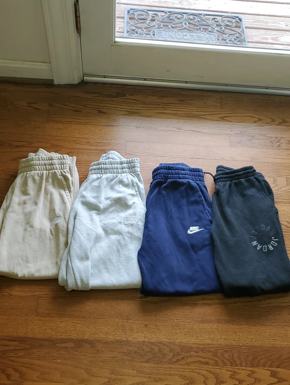 ASSORTMENT NIKE  Kids Sweatpants Bundle in Cream, Light Gray, Navy and Charcoal